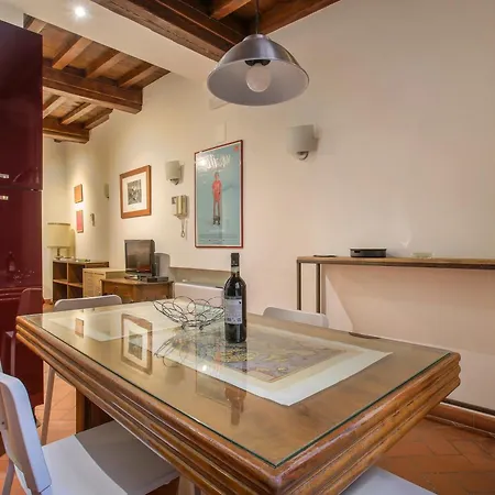 Classic 2 Steps From The Duomo Apartment *