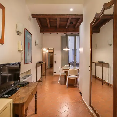 Classic 2 Steps From The Duomo *