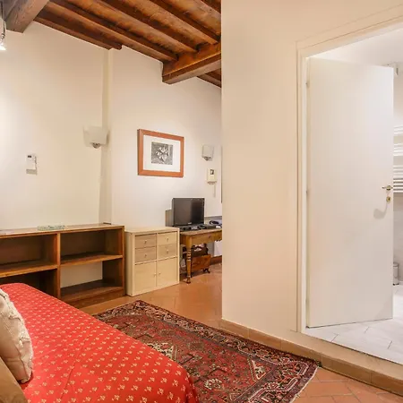 Apartment Classic 2 Steps From The Duomo