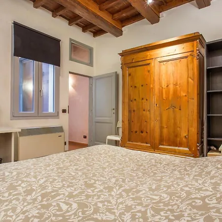 Classic 2 Steps From The Duomo Apartament Florencja